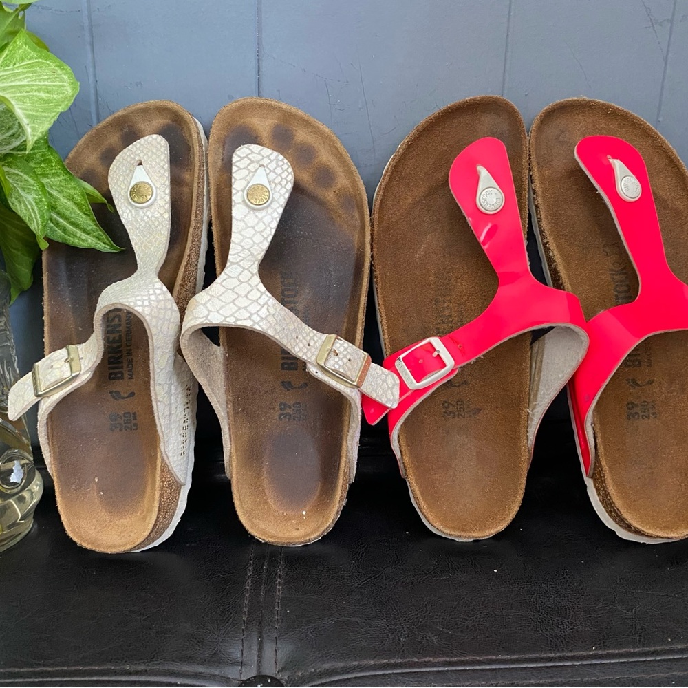 LOT 2 Pre-owned Birkenstock Gizeh Sandals in Cream and Red 39/8 Women’s
